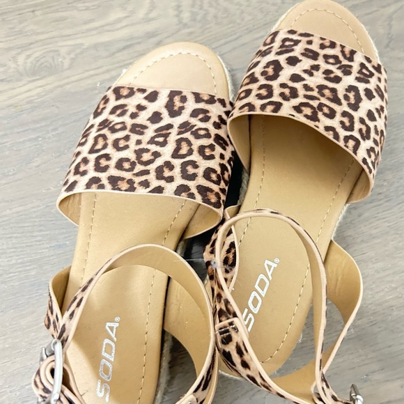 Soda Leopard Print Espadrilles with Adjustable Straps and Thick Sole - Picture 2 of 3